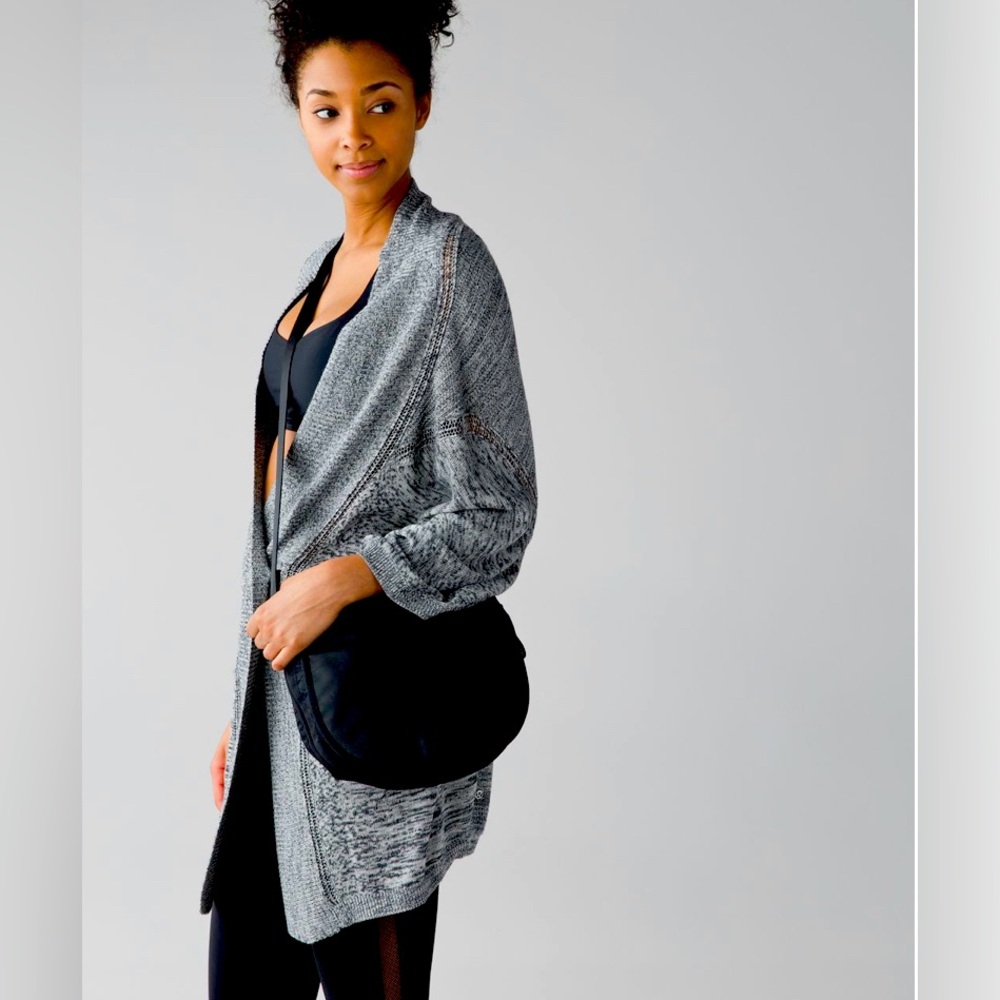 Lululemon Breeze Easy Wrap M/L
